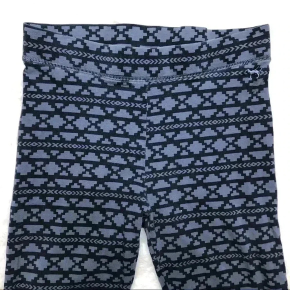 PINK By Victoria’s Secret Grey & Black Leggings SM - Picture 5 of 15